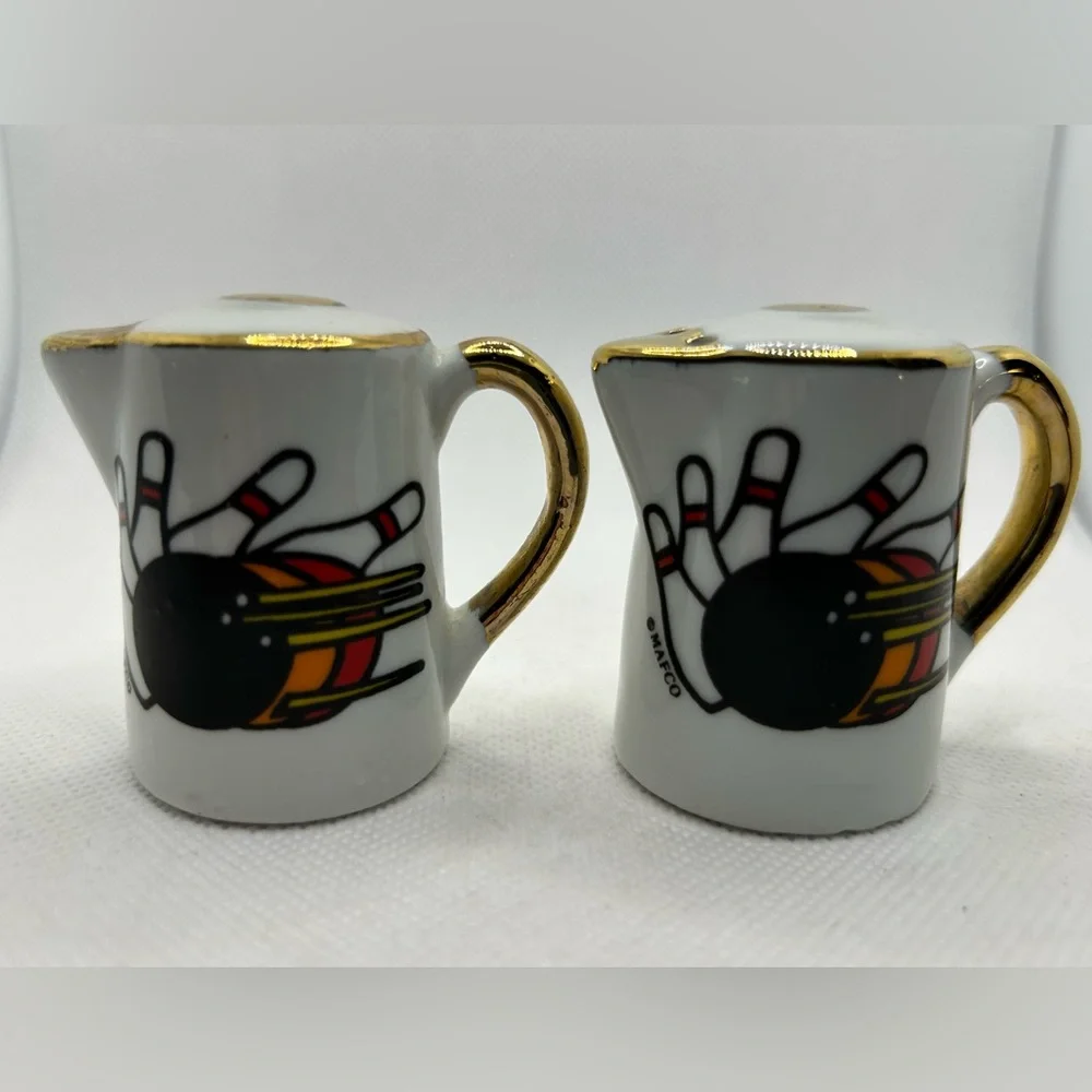 Vintage Sat & Pepper Shakers Bowling Ceramic White Black Gold Lot Two Taiwan